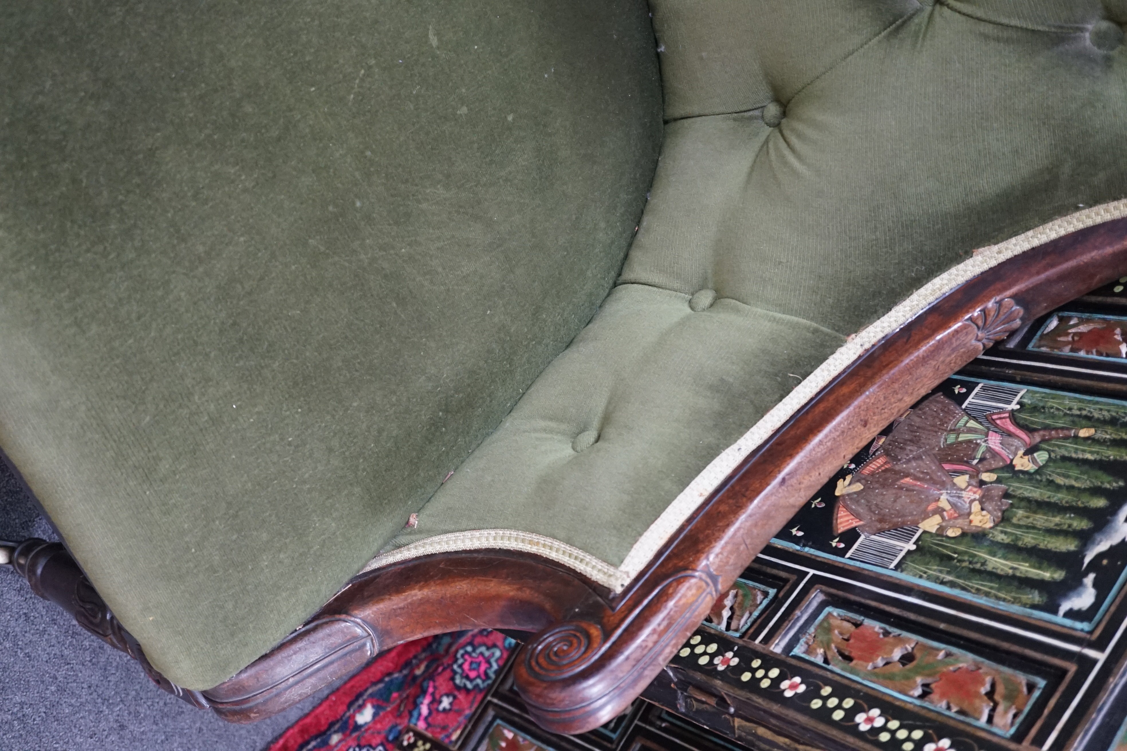 A William IV mahogany library chair, width 61cm depth 64cm height 92cm